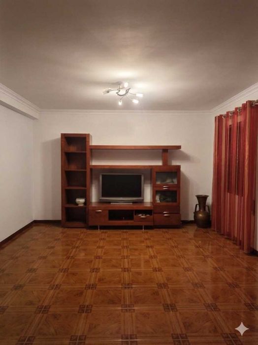Móvel Cerejeira Como Novo