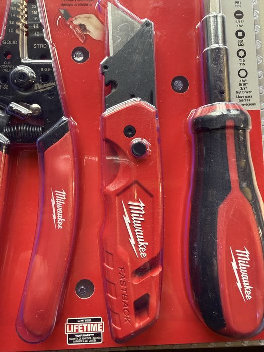 Milwaukee zestaw narzędzi dla elektryka