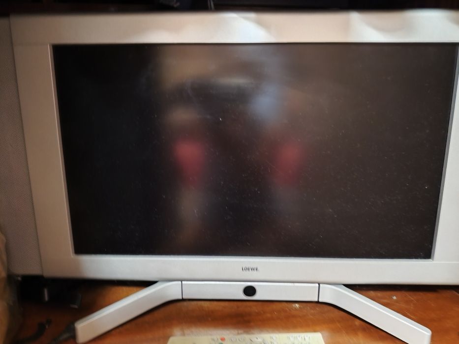 TV loewe como novo