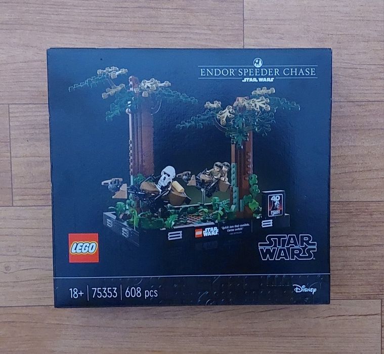 Lego 75353 Star Wars diorama poscig na scigaczu przez Endor