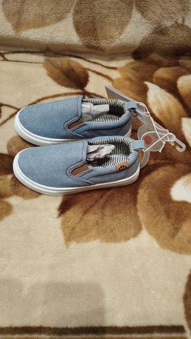 Дитяче взуття з білою підошвою Cool Club розмір 26