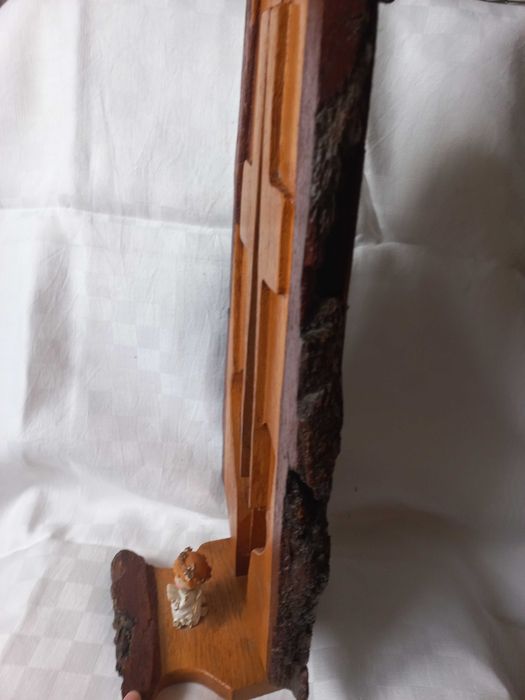 Поделка-сувенир из дерева