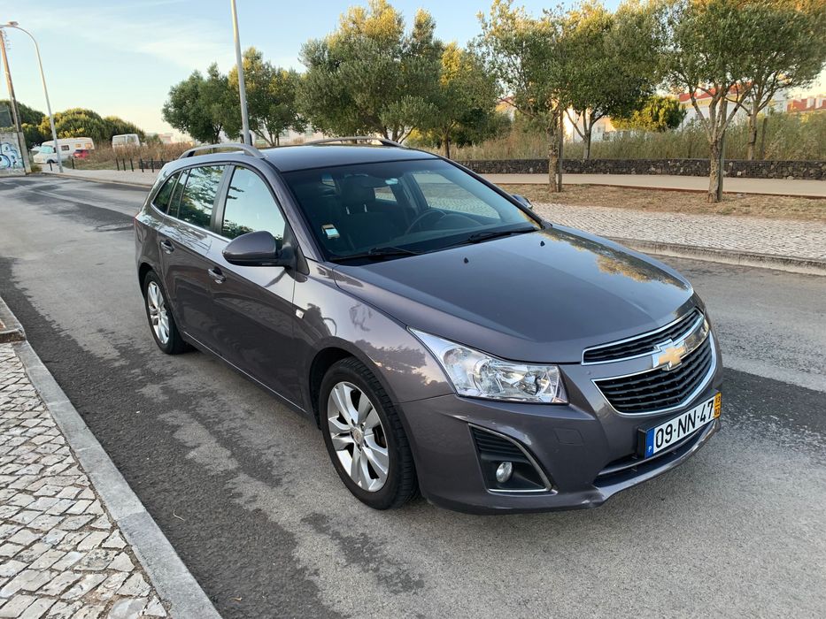 Chevrolet Cruze carrinha SW LTZ 130cvs