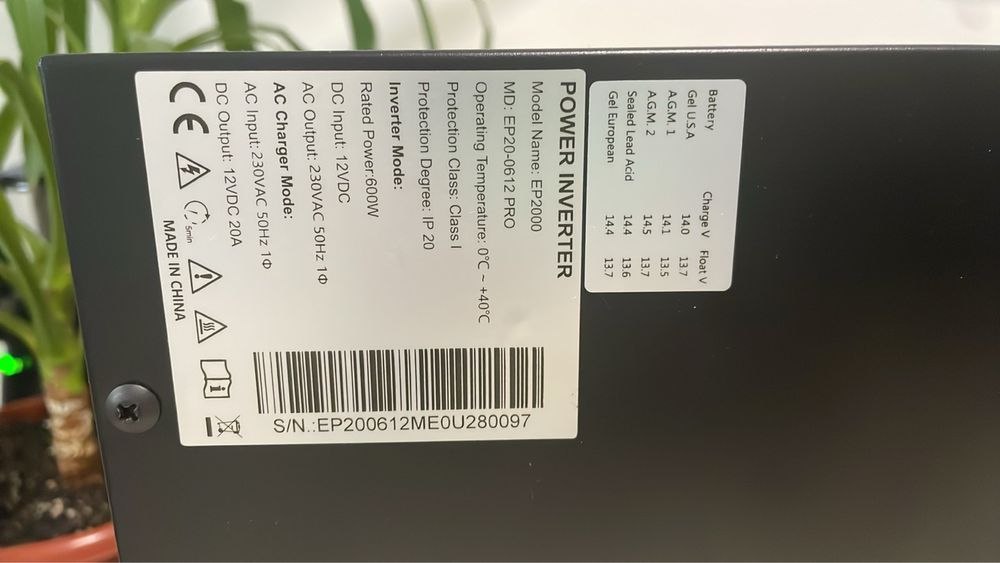 Інвертор 12в 600/1800 w