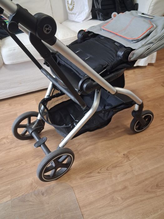 Cybex Eezy Twist Compact Stroller460498794416056324