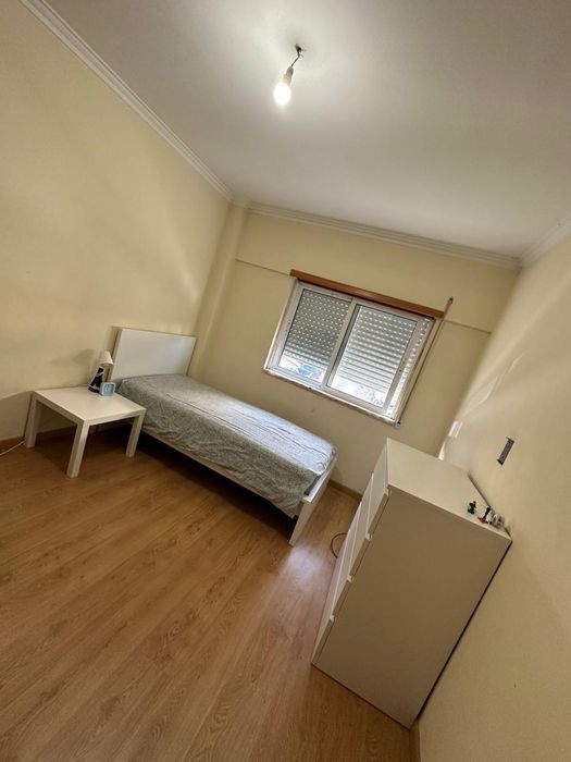 Quarto para  alugar em alverca