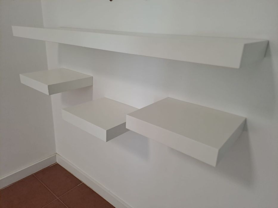 Estantes brancas IKEA