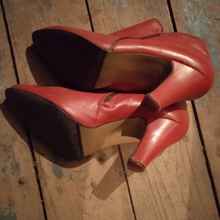 Демисезонные женские кожаные советские  полусапожки