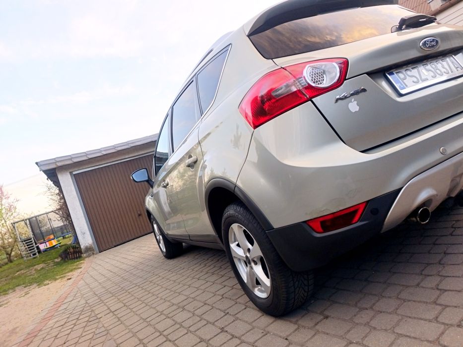 Po Serwisie.Nowe opłaty na rok .Ford Kuga 2.0TDCI Titanium Manual Skóry Navi bezkluczykowy dostęp