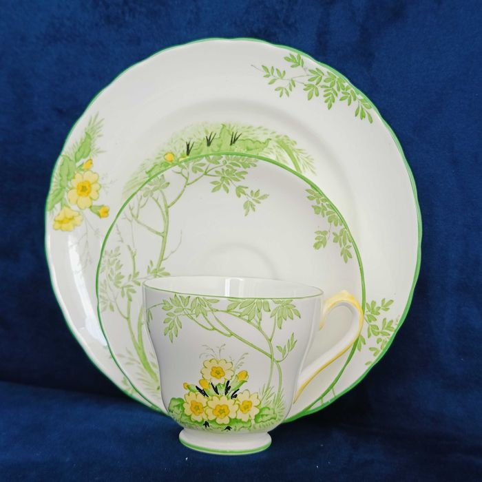 **PIERWIOSNKI**filiżanka porcelana New Chelsea 1936+