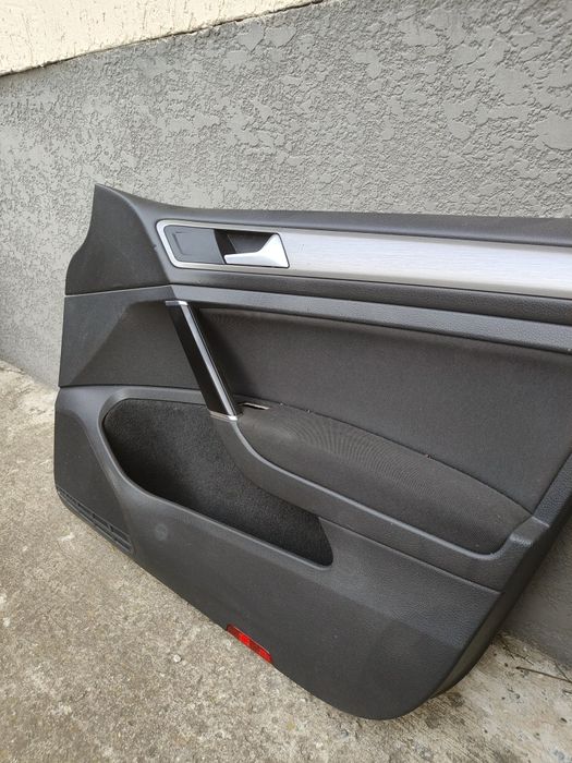 Обшивка багажника  карти дверей гольф 7 Volkswagen golf 7