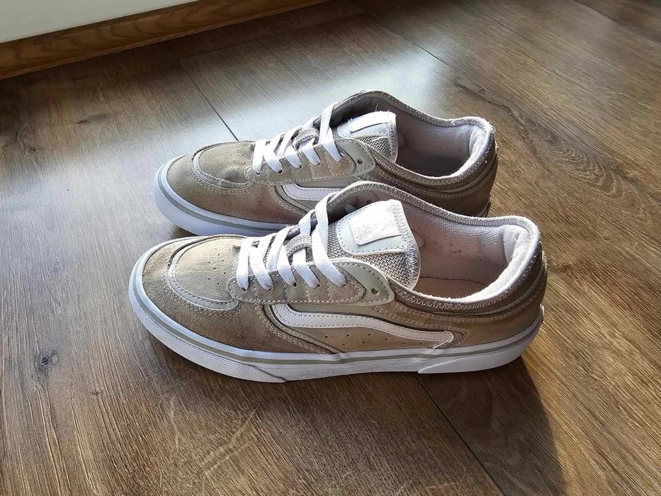 Tenisówki Vans Rowley Classic VN000E52F381 r.39 Szare