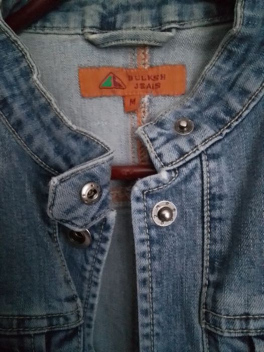 Продам дівоче куртку