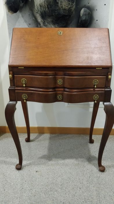 Escrivaninha de estilo inglês