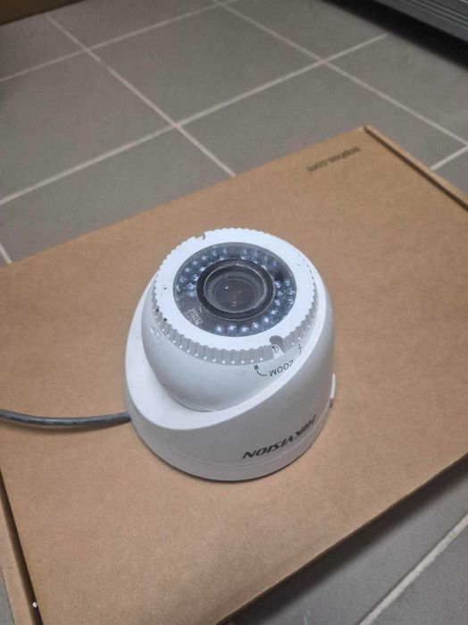 Kamera Hikvision DS-2CE56C2T-VFIR3