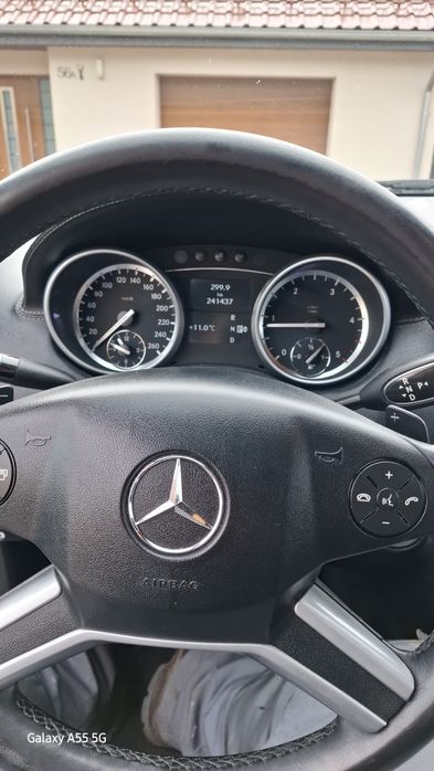 Mercedes GL 350 bluethc