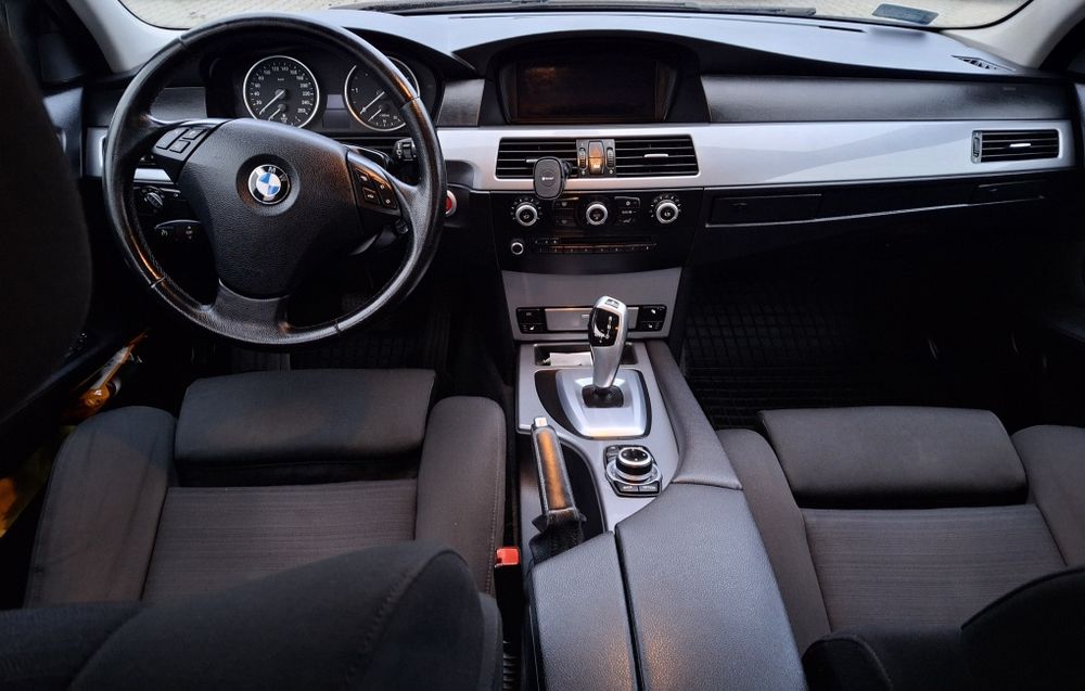 BMW E61 525d Touring 197 KM 2009r.