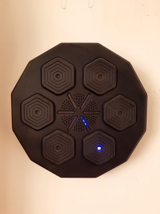 Tarcza/mata bokserska z Bluetooth