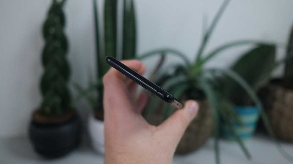 Pixel 3 XL 4/128 GB Black Neverlock нова акб гарний стан