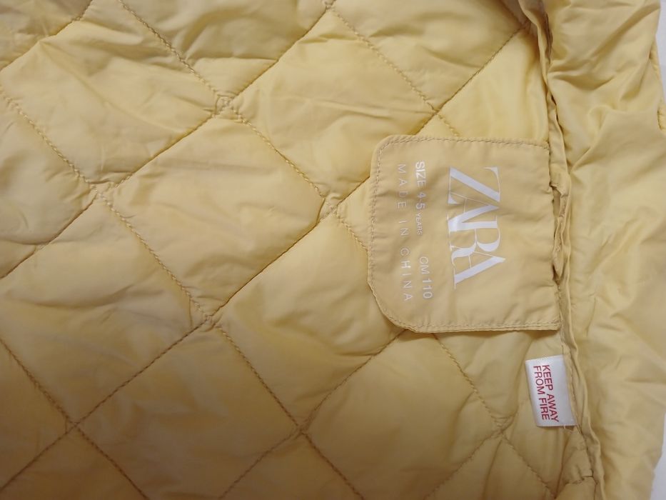 Курточка ZARA на весну 116 розмір