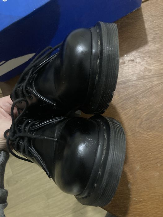 Кожаные туфли Dr. Martens, унисекс