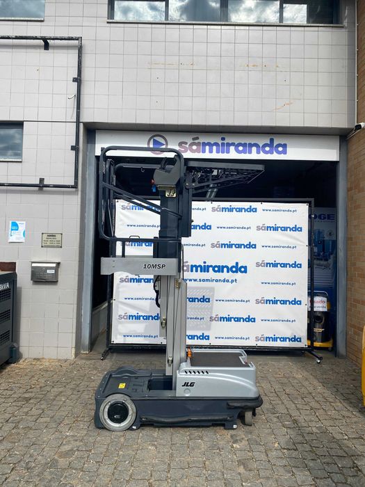 Plataforma elevatória JLG 10 MSP