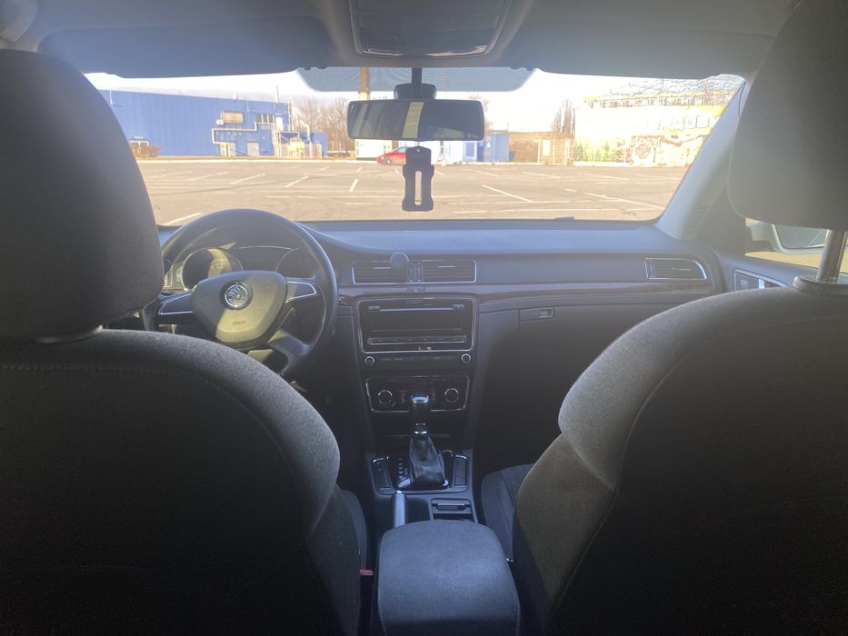 Шкода Суперб 1,8