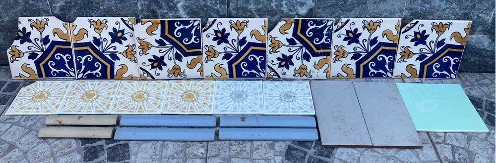 Conjunto de Azulejos Variados