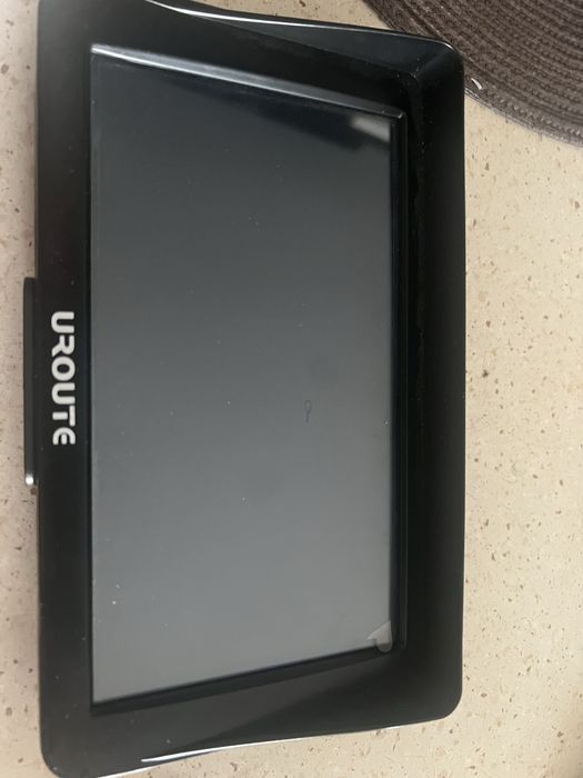 Nawigacja GPS UROUTE 7” 8GB + uchwyt i ładowarka