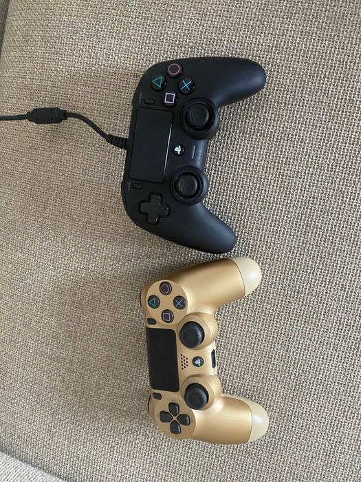 Playstation 4 + 2 comandos