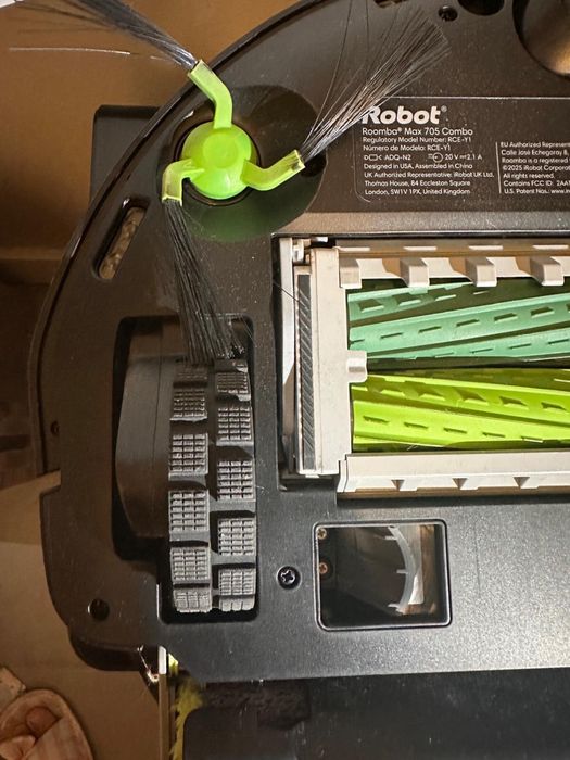 iRobot Roomba Max 705 Combo + Base AutoWash