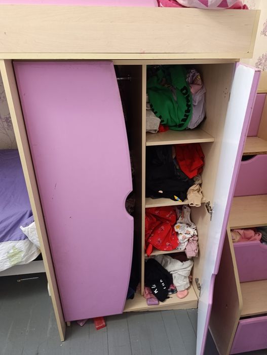 Кровать дитяча двохповерхова