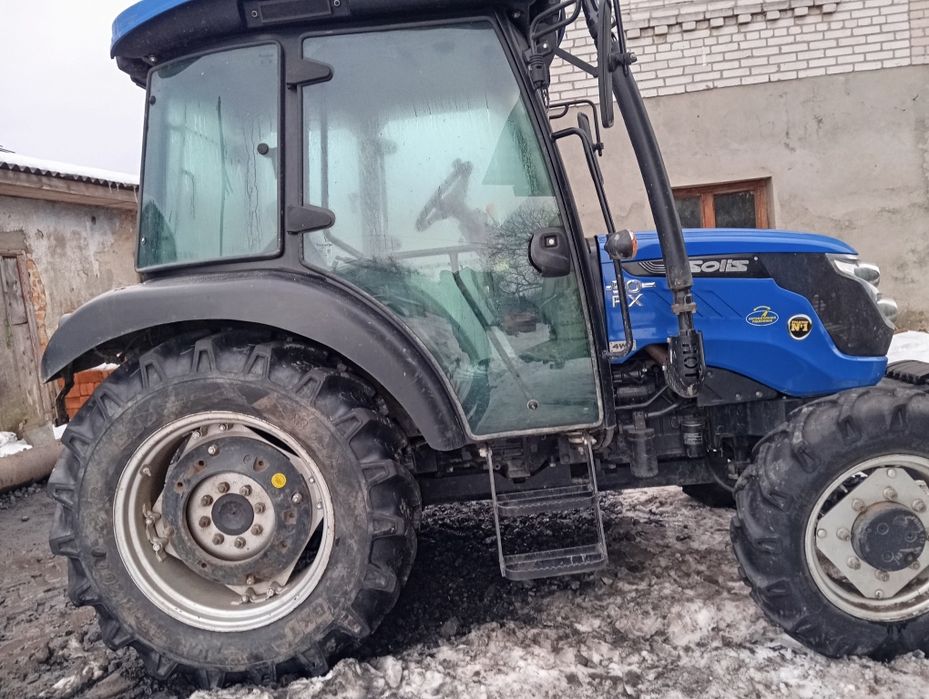 Продам трактор соліус 50 з навісним