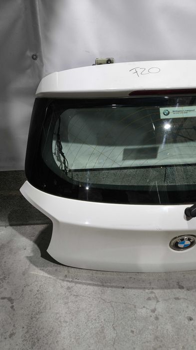 Tampa da Mala BMW Serie 1 (F20/F21) Branca