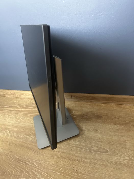 Monitor DELL  24’’ model U2415b regulowany stojak