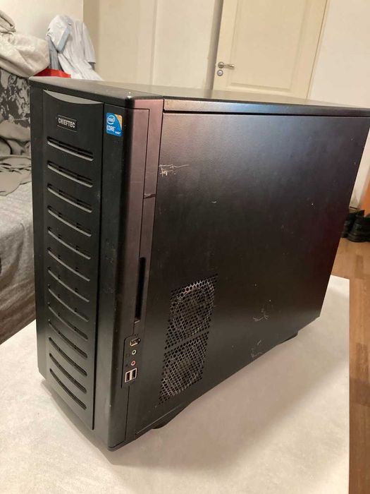 NAS сервер на 10 дисків