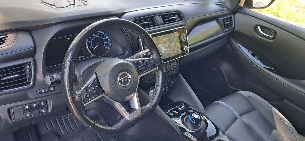 Продам Nissan Leaf 62кв