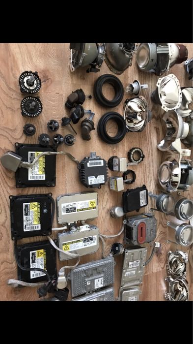 Блок розжига ксенон фари BMW E60 E39 E53 E46 E70 E71 Е65 F10 F15 F32 F