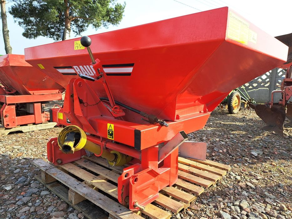 Jak NoWy rozsiewacz RAUCH Zsb mds 901 zam z Niemiec