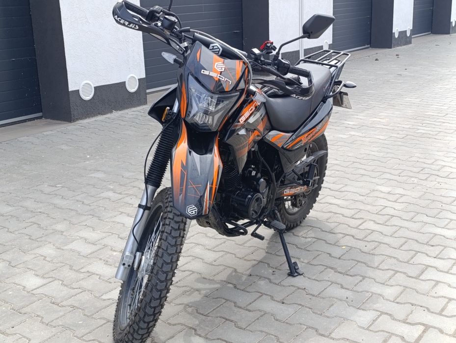 Продам мотоцикл GEON X-Road Light 200