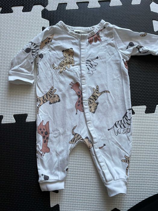 rampers piżamka w w zwierzęta H&M 50
