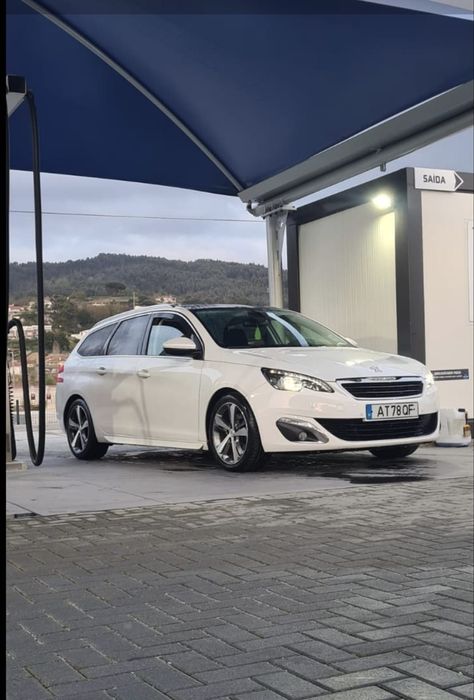 Peugeot 308 SW Felline