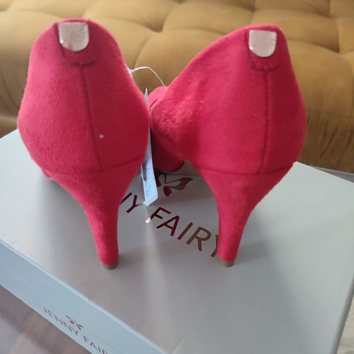 Czółenka na obcasie