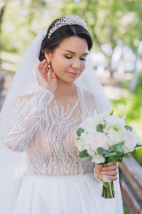 Діадема і сережки