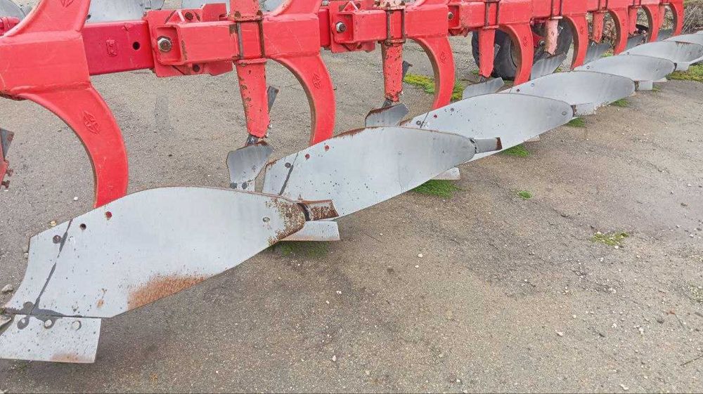 Плуг оборотний SP B9 1+7+1