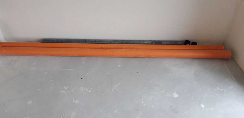 Grafitowe rury spustowe bez kielichowe oraz dwie złączki (rozmiar 75)