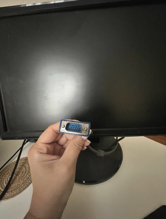 Monitor 19” Asus
