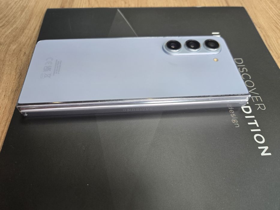 Продам Samsung Fold 5  12/256