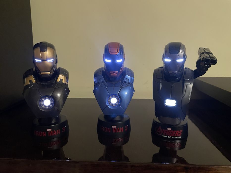 1/6 Iron Man Iron Man 3 War Machine Mark 2 Collectible Bust Hot Toys