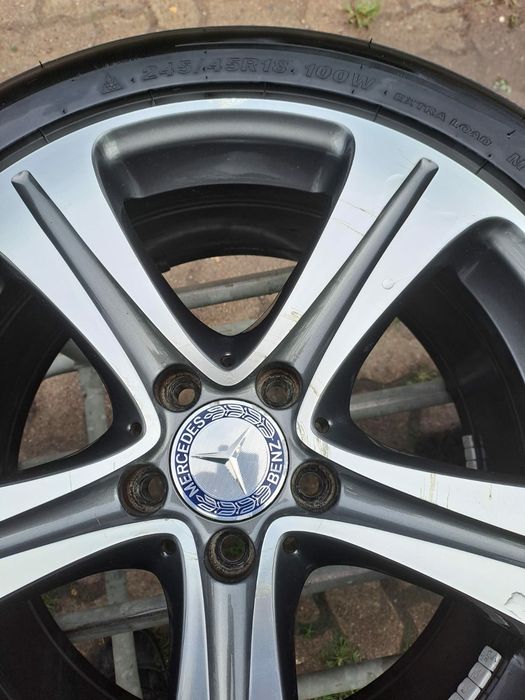 Opony wielosezonowe do Mercedesa